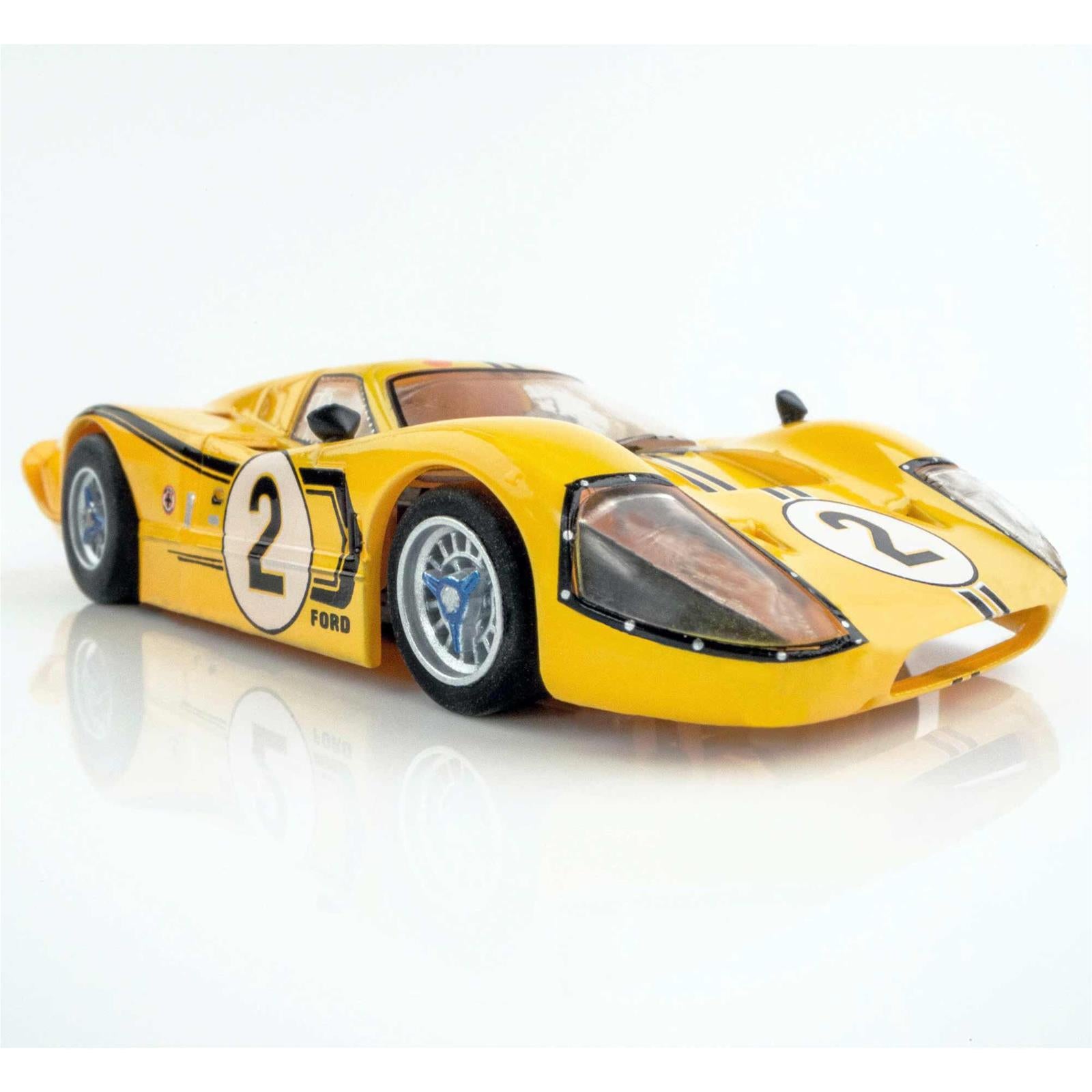 AFX Racing 1967 Ford GT40 MKIV #2 Le Mans Yellow Mega G+ Slot Cars 22014