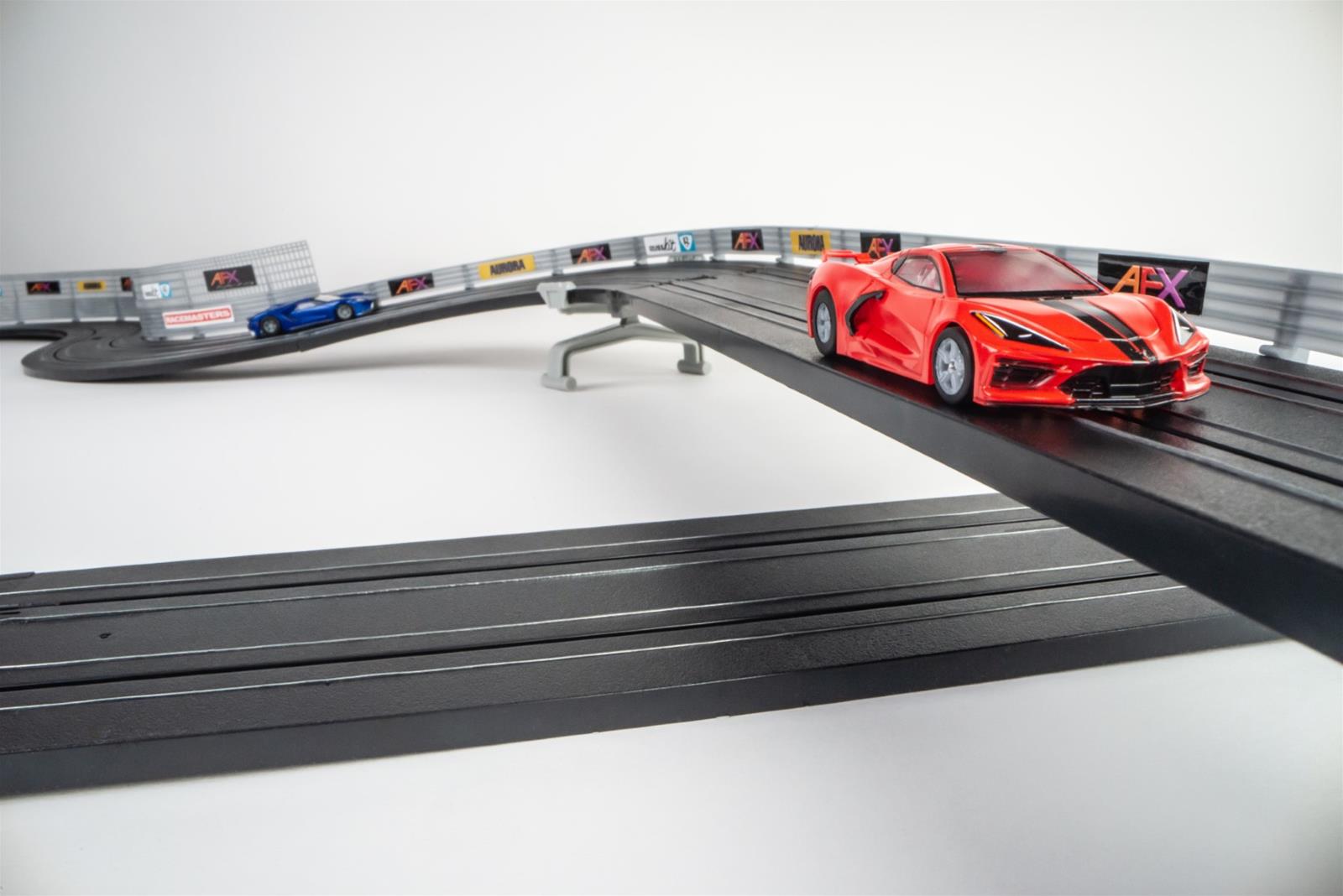 AFX Racing Super Car Slot Car Set 22032